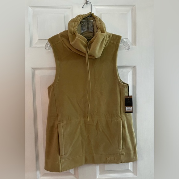 NOBULL Tops - NOBULL/women’s NWT  Tan Sleeveless Hoodie Pullover Vest, size XS